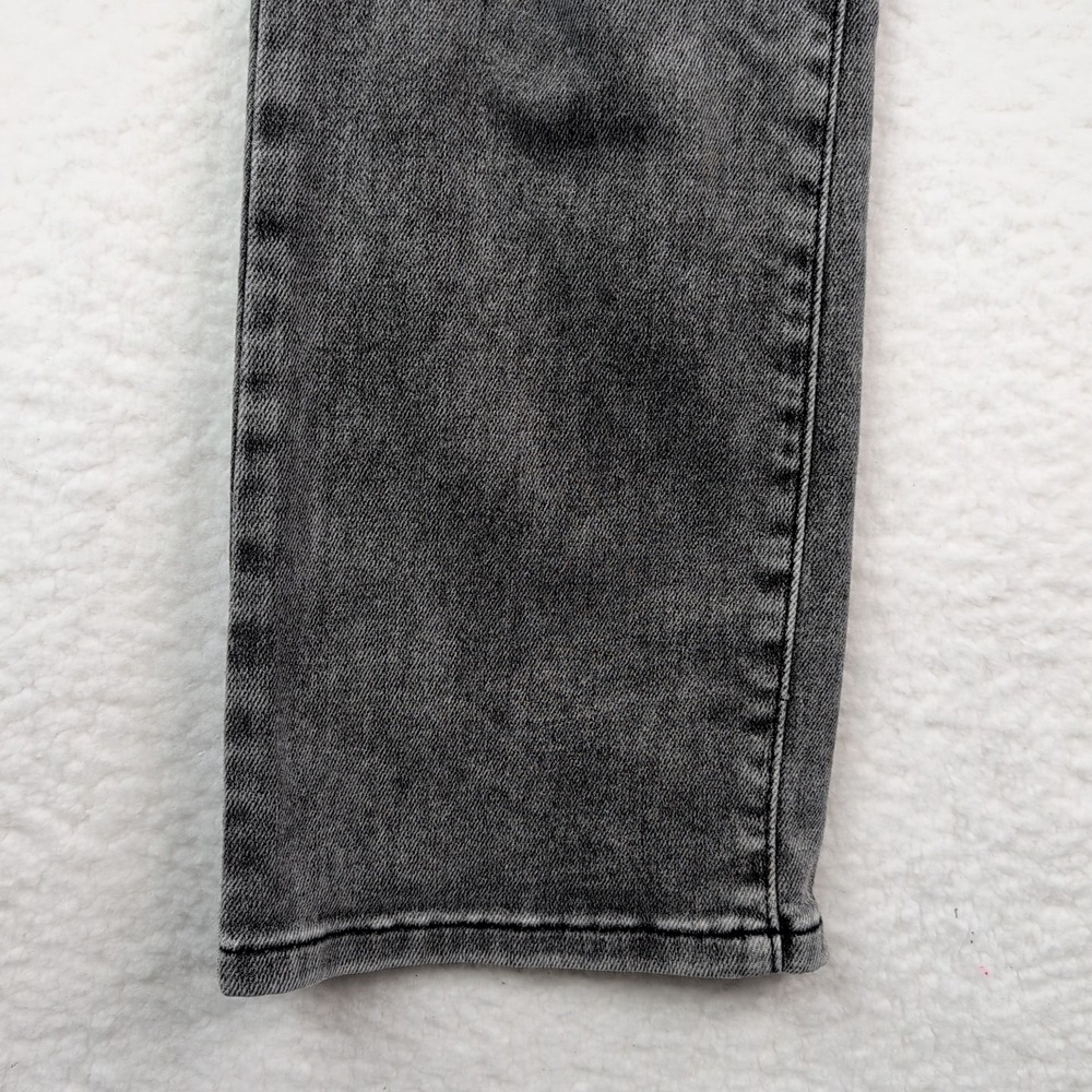 Risen Jeans Women's Size‎ 28 Gray Denim Straight Leg High Rise Dark Wash Cut Hem - Picture 2 of 9